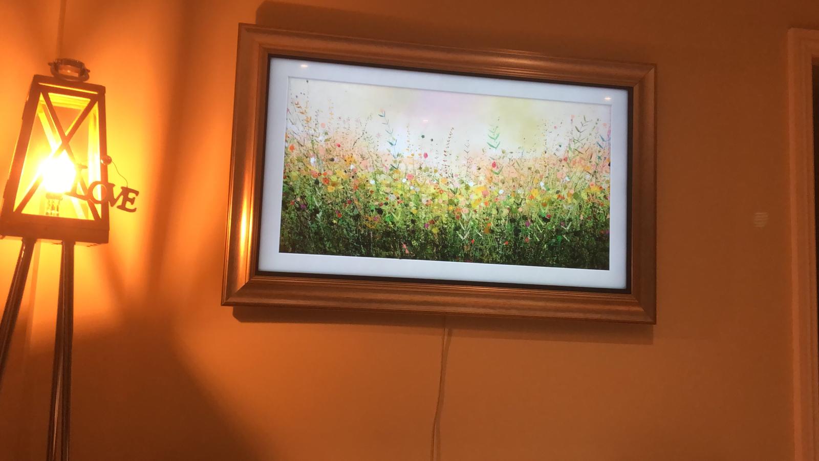 Samsung the Frame Bezel kits TV IN disguise